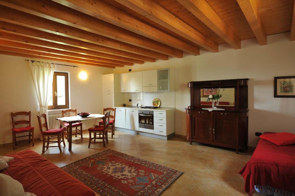 La Corte Dei Limoni Apartment Caprino Veronese Bilik gambar